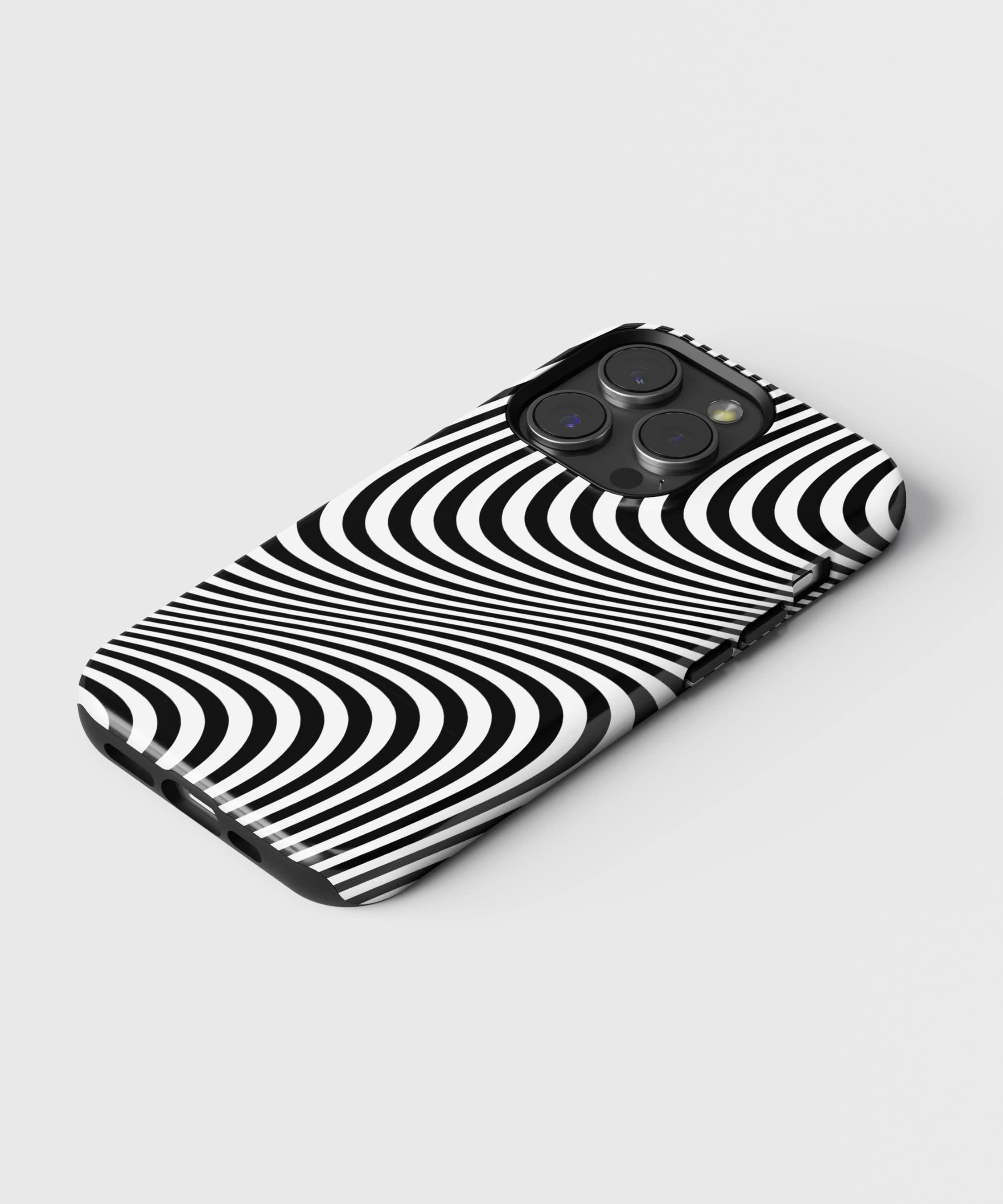 iPhone Case Illusion
